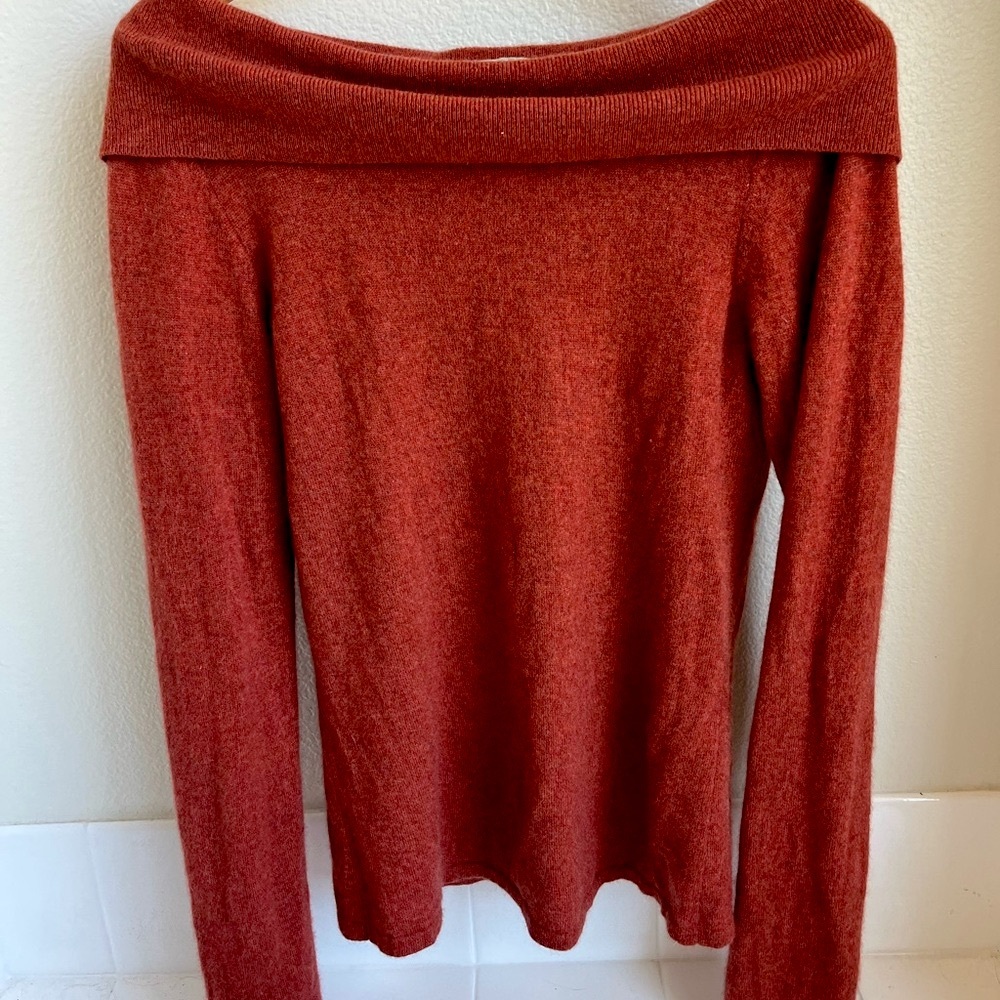 Women's Off-Shoulder Cashmere Rust Sweater